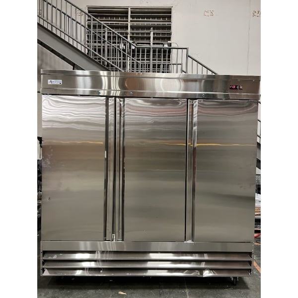 Scratch and Dent Avantco SS-3F-HC 81 5/16" Stainless Steel Solid Door Reach-In Freezer
