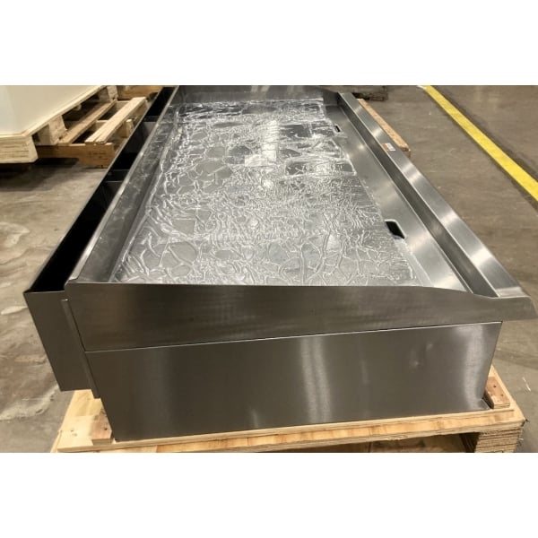 Scratch and Dent Cooking Performance Group GT-CPG-60-NL 60" Gas Countertop Griddle with Thermostatic Controls - 150,000 BTU