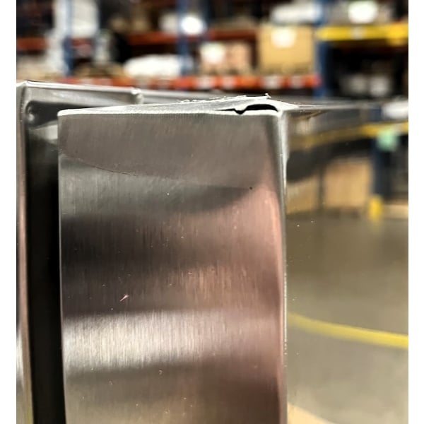 Scratch and Dent Avantco A-12F-HC 25" Solid Door Reach-In Freezer