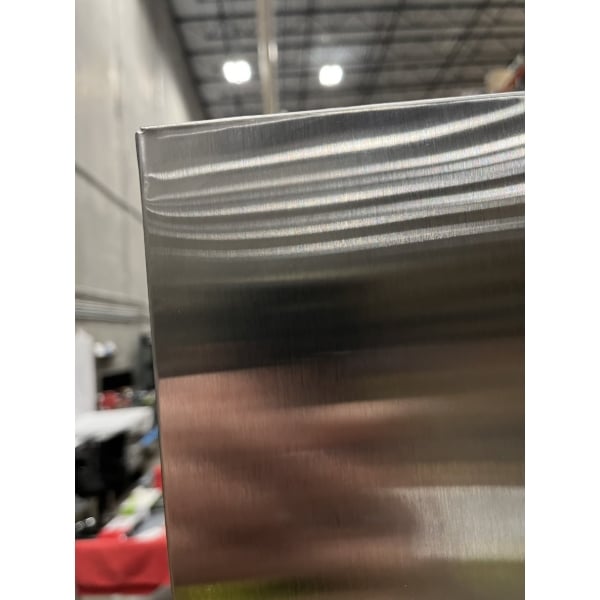 Scratch and Dent Avantco A-12F-HC 25" Solid Door Reach-In Freezer