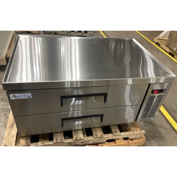 Scratch and Dent Avantco CBE-48-HC 48" 2 Drawer Refrigerated Chef Base