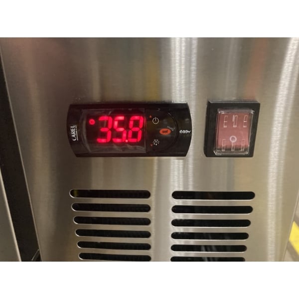 Scratch and Dent Avantco CBE-48-HC 48" 2 Drawer Refrigerated Chef Base