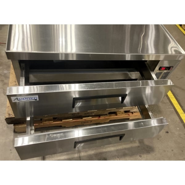 Scratch and Dent Avantco CBE-48-HC 48" 2 Drawer Refrigerated Chef Base