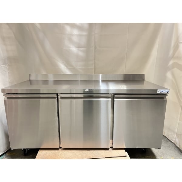 Scratch and Dent Avantco SS-WT-72R-HC 72" Three Door Worktop Refrigerator with 3 1/2" Backsplash