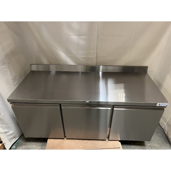 Scratch and Dent Avantco SS-WT-72R-HC 72" Three Door Worktop Refrigerator with 3 1/2" Backsplash