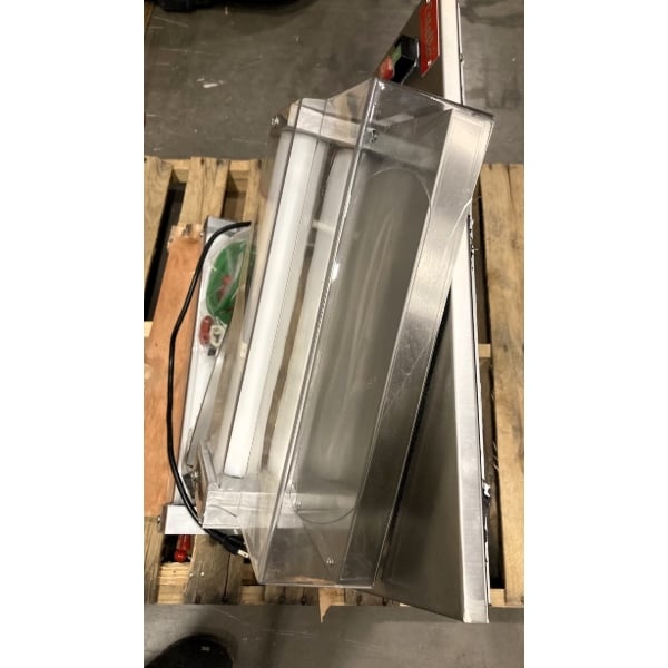 Scratch and Dent Estella EDS18D 18" Countertop Two Stage Dough Sheeter - 120V, 1/2 hp