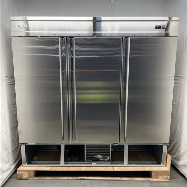 Scratch and Dent Avantco SS-3F-HC 81 5/16" Stainless Steel Solid Door Reach-In Freezer