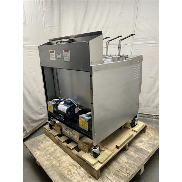 Scratch and Dent Henny Penny OFE-322.03 65 lb. 2-Well Electric Fryer with Computron 1000 Controls - 208V, 3 Phase