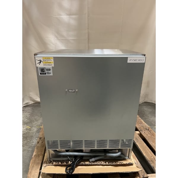 Scratch and Dent Avantco SF-5 30" Countertop Blast Chiller / Freezer 31 lb. / 26 lb.