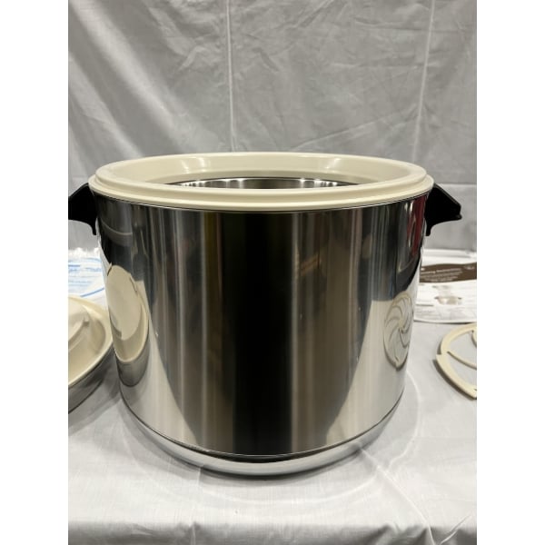 Scratch and Dent Zojirushi RDS-600 66 Cup (Cooked) Stainless Steel Sushi Rice Container