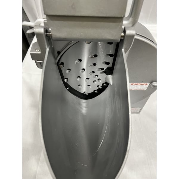 Scratch and Dent Shredder Attachment for Mixers with #22 Hubs
