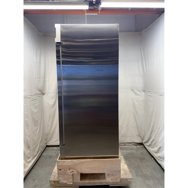 Scratch and Dent Avantco SS-2F-HC 54" Stainless Steel Two Section Solid Door Reach-In Freezer