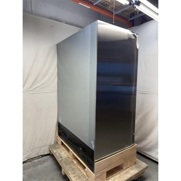 Scratch and Dent Avantco SS-2F-HC 54" Stainless Steel Two Section Solid Door Reach-In Freezer