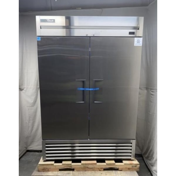 Scratch and Dent True TS-49-HC 54 1/8" Stainless Steel Solid Door Reach-In Refrigerator
