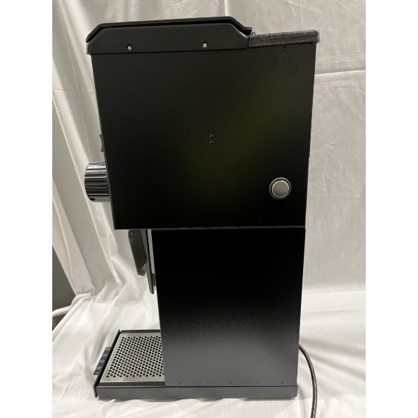 Scratch and Dent Bunn 22100.0000 G3 HD 3 lb. Black Bulk Coffee Grinder - 120V