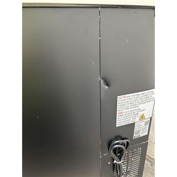 Scratch and Dent Avantco UDD-2-HC Four Tap Kegerator Beer Dispenser - Black, (2) 1/2 Keg Capacity