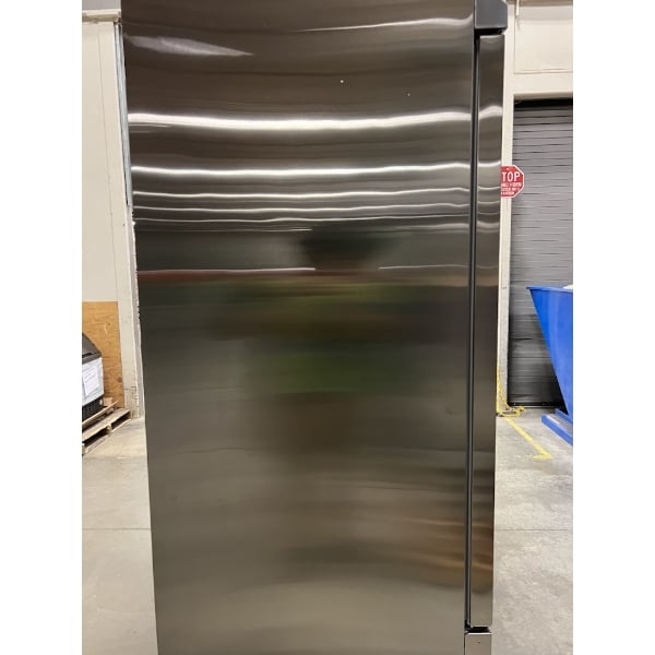 Scratch and Dent Avantco SS-3F-HC 81 5/16" Stainless Steel Solid Door Reach-In Freezer