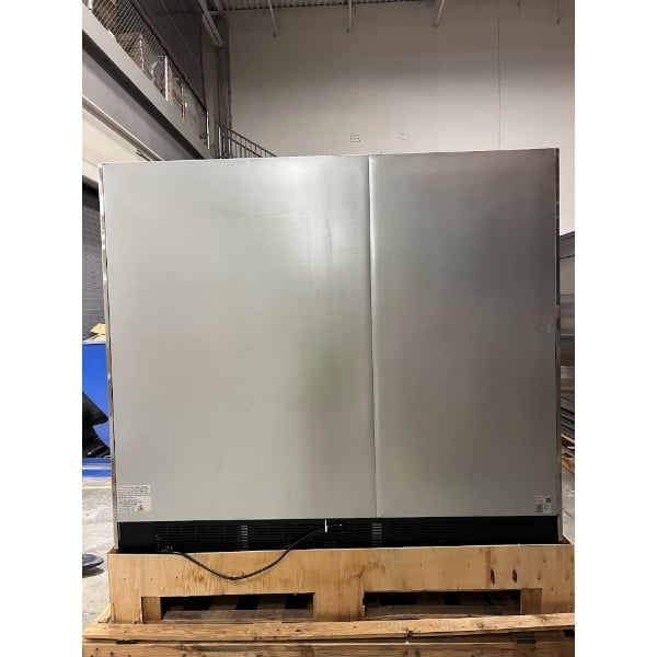 Scratch and Dent Avantco SS-3F-HC 81 5/16" Stainless Steel Solid Door Reach-In Freezer