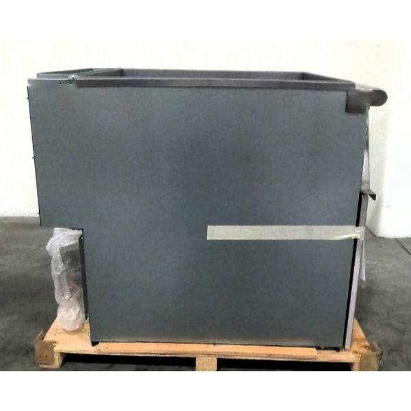 Scratch and Dent MainStreet Equipment Liquid Propane 70-100 lb. Stainless Steel Floor Fryer - 150,000 BTU