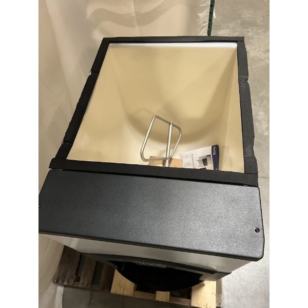 Scratch and Dent Avantco Ice KMC-H-322-HA 22" Air Cooled Modular Half Cube Ice Machine with Ice Dispenser - 350 lb.
