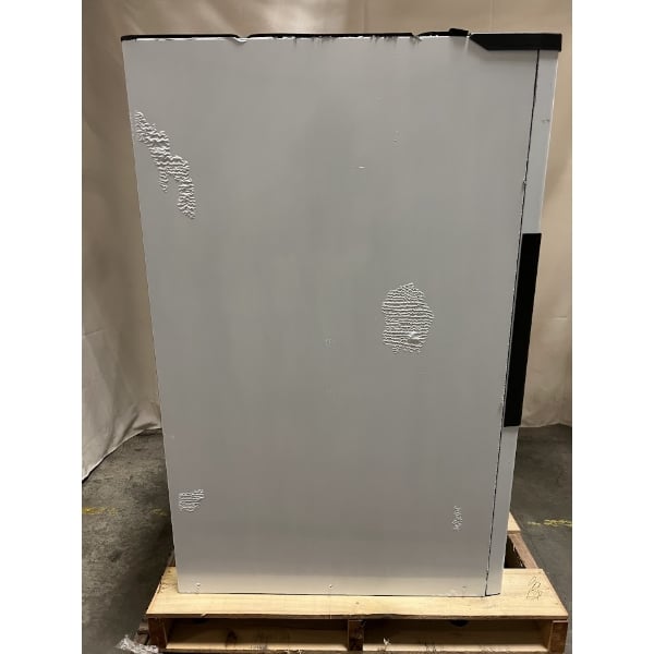 Scratch and Dent Avantco Ice KMC-H-322-HA 22" Air Cooled Modular Half Cube Ice Machine with Ice Dispenser - 350 lb.