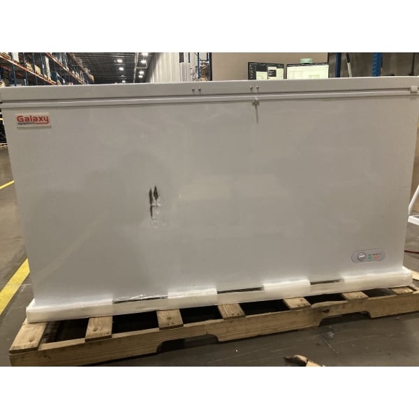 Scratch and Dent Galaxy CF16HC Commercial Chest Freezer - 15.9 cu. ft.