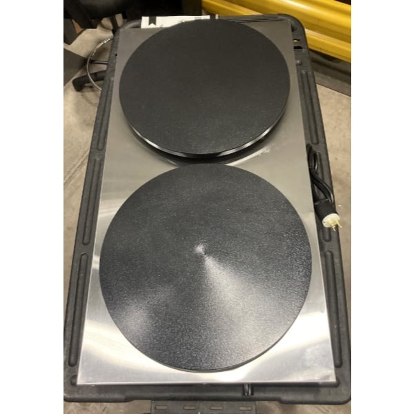 Scratch and Dent Carnival King TCM16DBL 16" Dual Non-Stick Crepe Maker - 208/240V