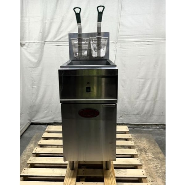 Scratch and Dent Avantco EF40-240-1 40 lb. Electric Floor Fryer - 240V, 1 Phase