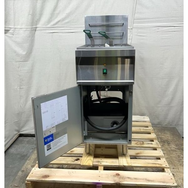 Scratch and Dent Avantco EF40-240-3 40 lb. Electric Floor Fryer - 240V, 3 Phase