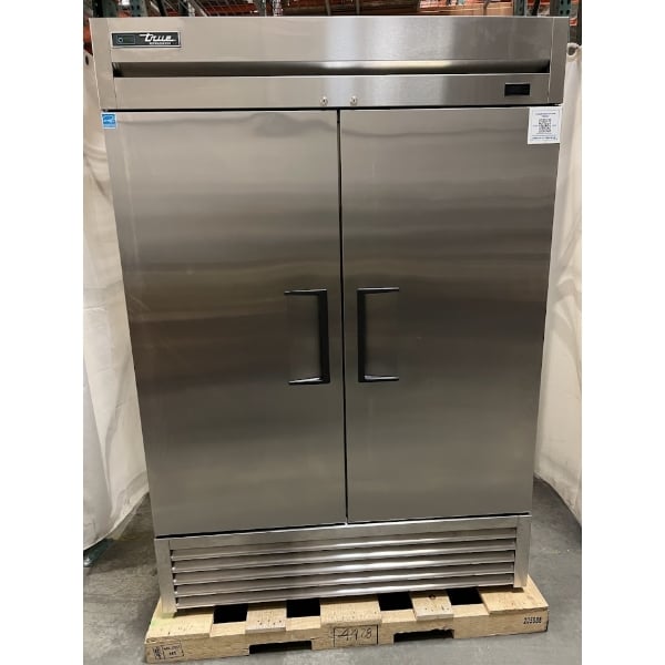 Scratch and Dent True T-49-HC 54 1/8" Solid Door Reach-In Refrigerator