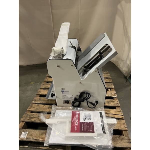 Scratch and Dent Estella Countertop Bread Slicer - 3/4" Slice Thickness, 18 3/4" Max Loaf Length - 110V, 1/4 hp
