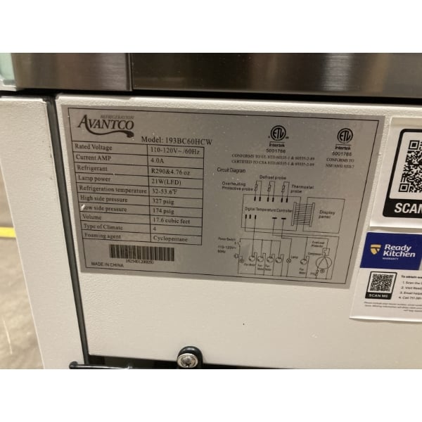 Scratch and Dent Avantco BC-60-HC 60" Curved Glass White Refrigerated Bakery Display Case