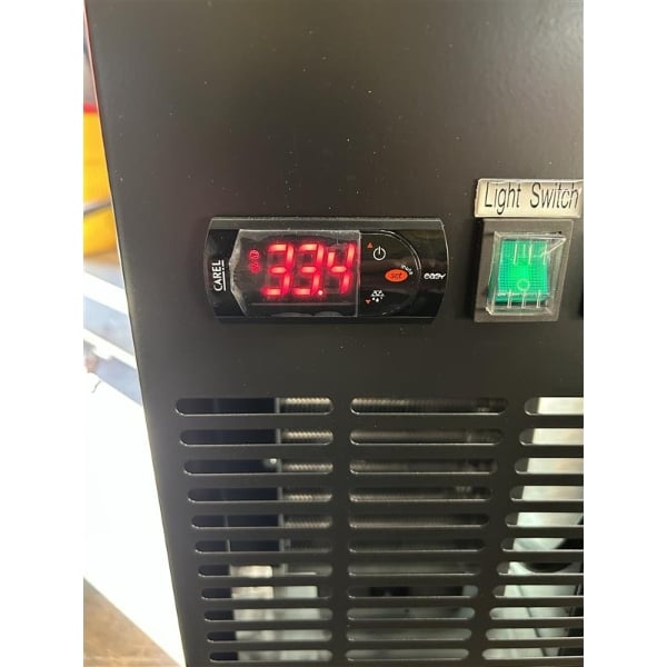 Scratch and Dent Avantco UDD-72-HC (2) Double Tap Kegerator Beer Dispenser - Black, (3) 1/2 Keg Capacity