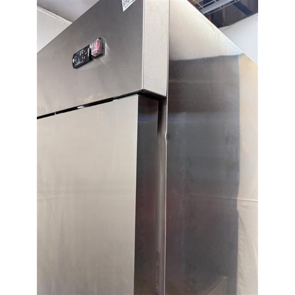 Scratch and Dent MainStreet Equipment BMR-49-F 54" Solid Door Reach-In Freezer