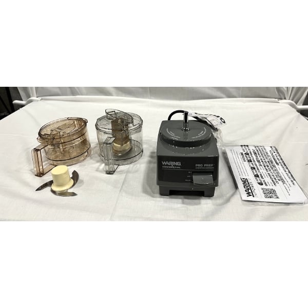 Scratch and Dent Waring WCG75 Pro Prep 0.75 Qt. Batch Bowl Food Processor with Chopper & Grinder Bowl - 3/4 hp