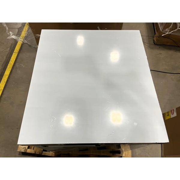 Scratch and Dent Avantco AU-27F 27" Undercounter Freezer