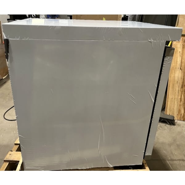 Scratch and Dent Avantco AU-27F 27" Undercounter Freezer