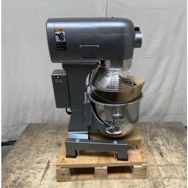 Scratch and Dent Avantco MX20WFB 20 Qt. Planetary Stand Mixer with Guard, Standard Accessories, & Flexible Silicone Blade Scraper - 120V, 1 1/2 hp
