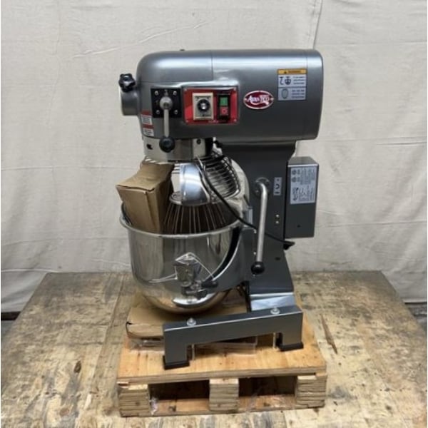 Scratch and Dent Avantco MX20WFB 20 Qt. Planetary Stand Mixer with Guard, Standard Accessories, & Flexible Silicone Blade Scraper - 120V, 1 1/2 hp