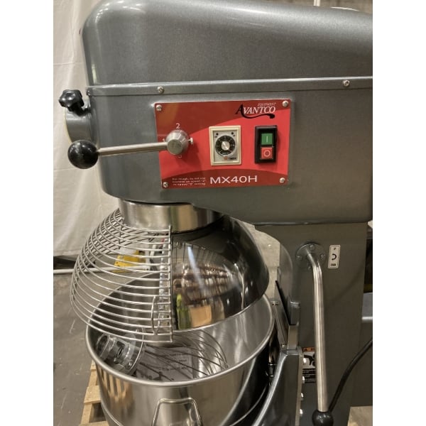 Scratch and Dent Avantco MX40H 40 Qt. Planetary Floor Mixer with Guard & Standard Accessories - 240V, 2 hp
