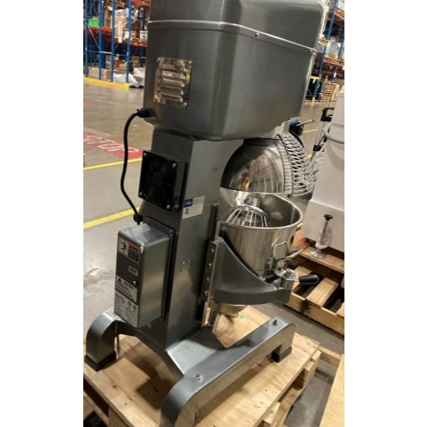 Scratch and Dent Avantco MX40H 40 Qt. Planetary Floor Mixer with Guard & Standard Accessories - 240V, 2 hp