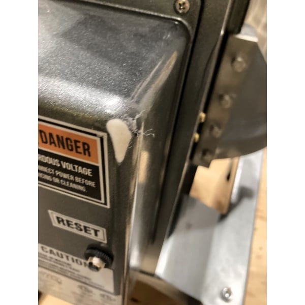 Scratch and Dent Avantco MX40H 40 Qt. Planetary Floor Mixer with Guard & Standard Accessories - 240V, 2 hp