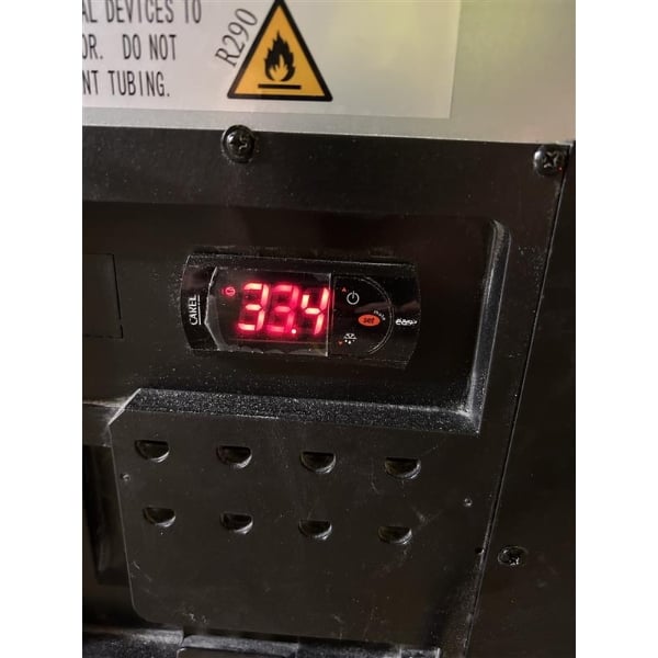 Scratch and Dent Avantco SS-UC-60R-HC 60" Undercounter Refrigerator