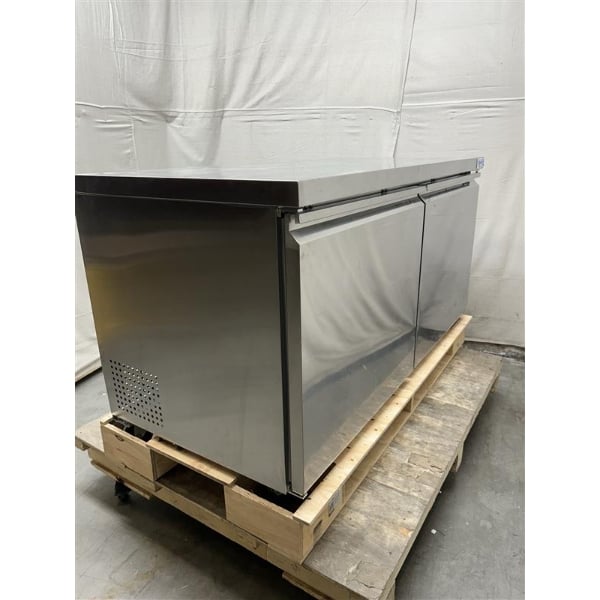 Scratch and Dent Avantco SS-UC-60R-HC 60" Undercounter Refrigerator