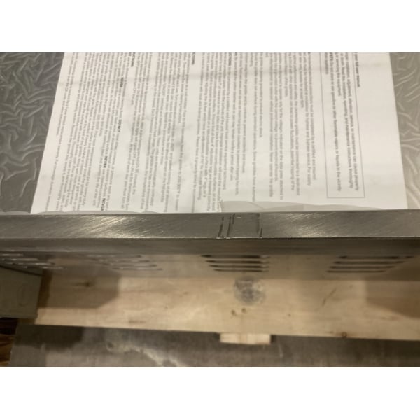 Scratch and Dent Avantco EG60E 60" Electric Countertop Griddle - 240V, 17.5 kW