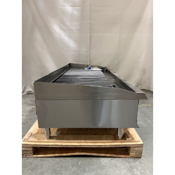 Scratch and Dent Cooking Performance Group CR-CPG-60-NL 60" Gas Radiant Charbroiler - 200,000 BTU