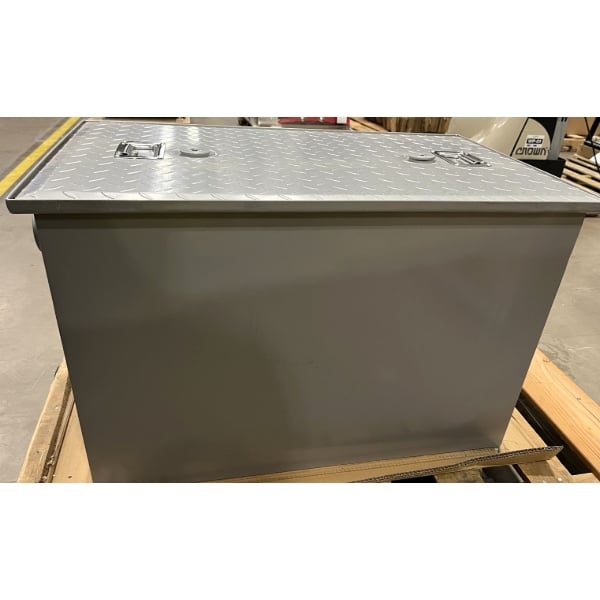 Scratch and Dent Regency 70 lb. 35 GPM Grease Trap with 3" Non-Threaded Connections - PDI Certified