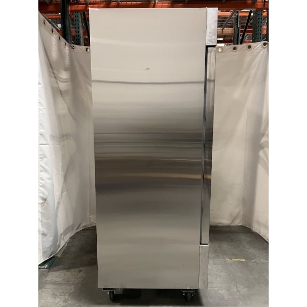 Scratch and Dent Avantco A-49F-HC 54" Solid Door Reach-In Freezer