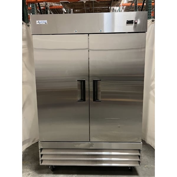 Scratch and Dent Avantco A-49F-HC 54" Solid Door Reach-In Freezer