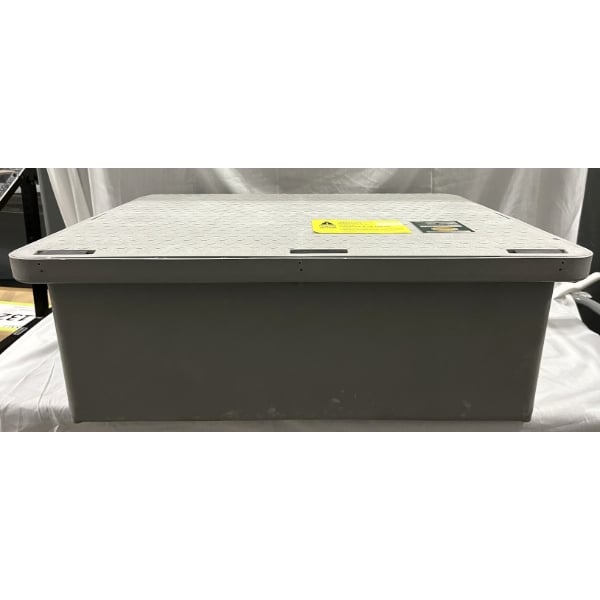 Scratch and Dent Endura 3925A02LO Lo-Pro 50 lb. 25 GPM Low Profile Grease Trap with 2" Hub